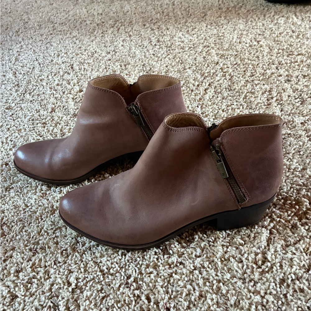 Lucky Brand Burklee Low Heeled Ankle Boots Fall Autumn Harvest Booties Brown 8.5